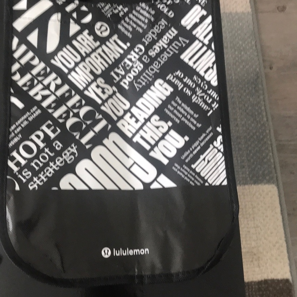 Lululemon bag